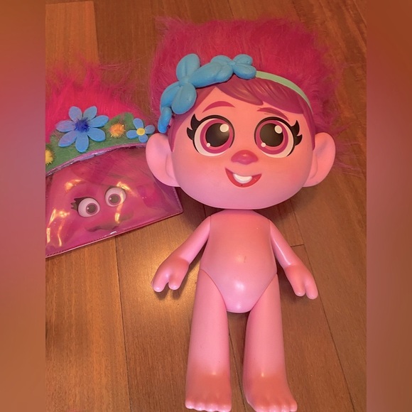 DREAMWORKS Bundle-Trolls Hashbro Doll & Wallet - Picture 2 of 4